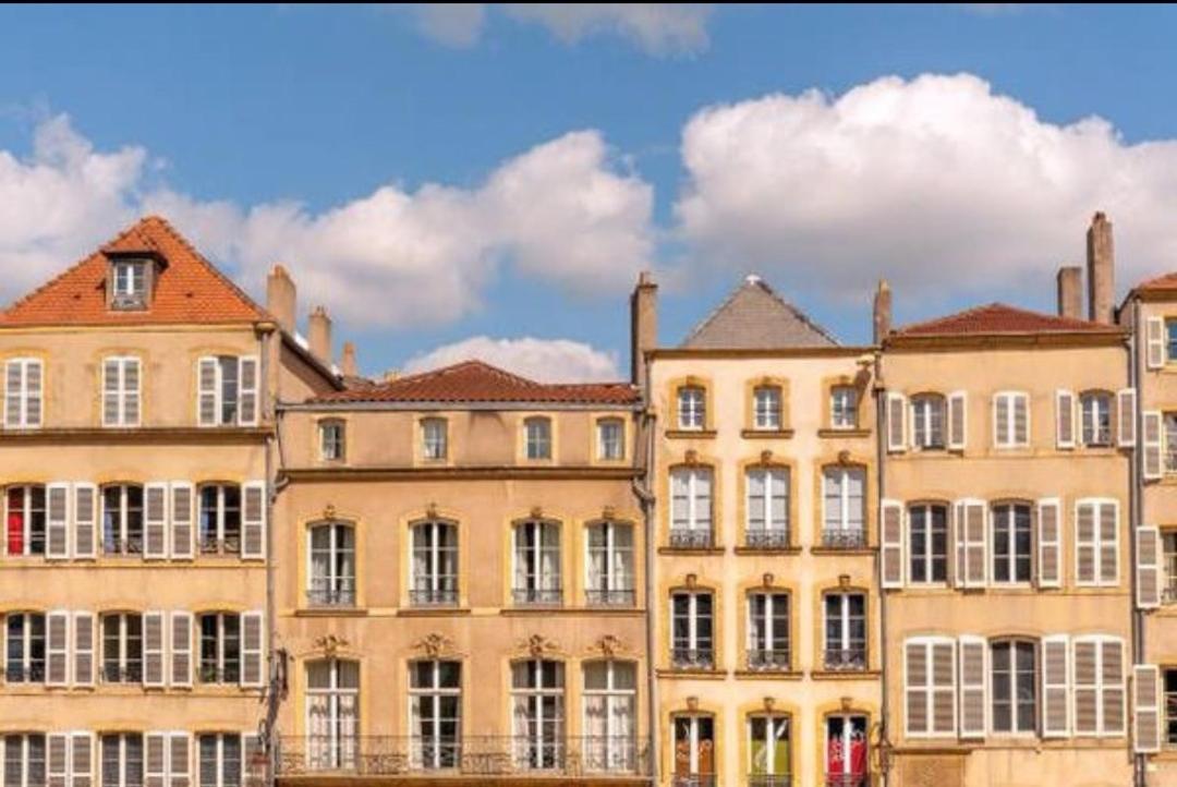 Appartement Spa Privatif Et Cinema Centre Ville Metz Exteriör bild