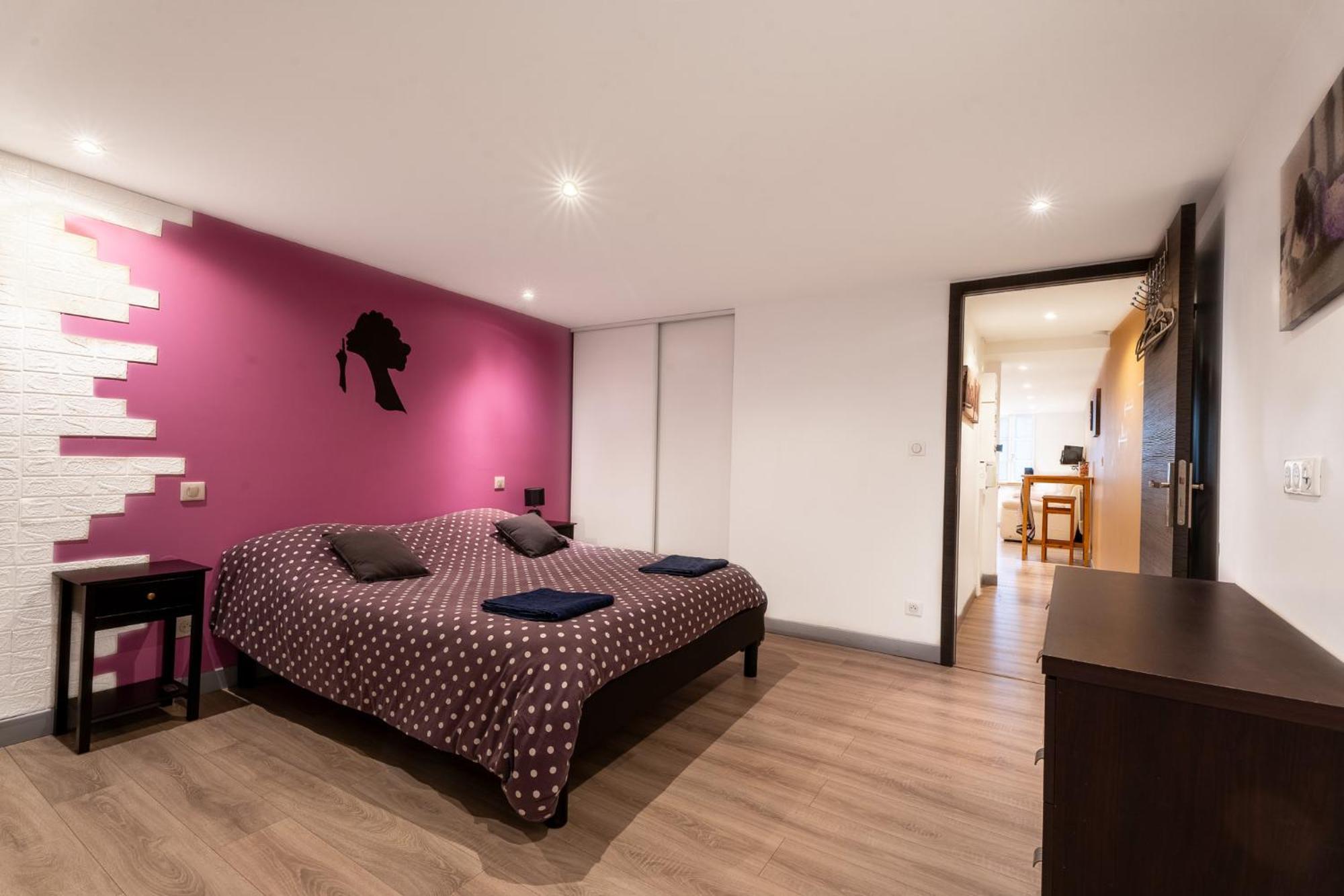 Appartement Spa Privatif Et Cinema Centre Ville Metz Exteriör bild